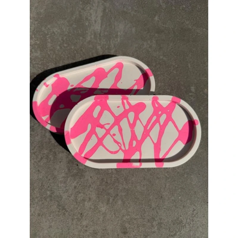 PINKY. Ovál